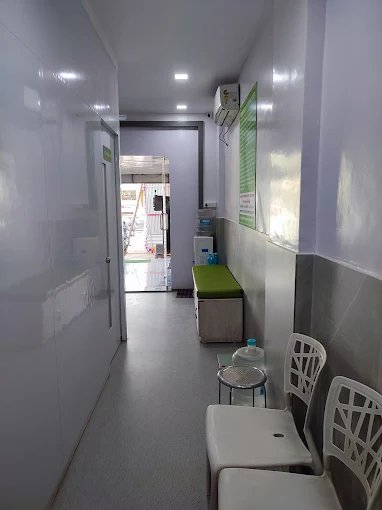 Patient corridor and waiting seating at Sonoclinic Hinjewadi diagnostic centre